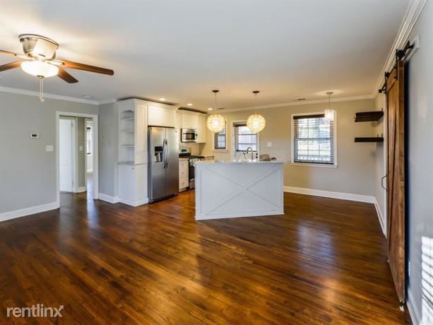 Foto del edificio - 835 Powder Springs St
