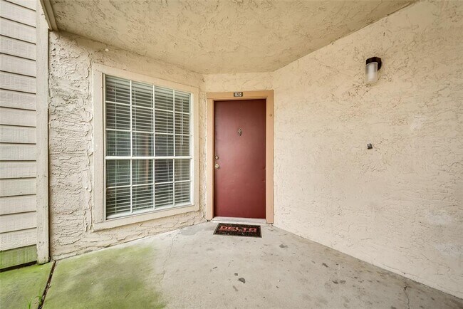 Building Photo - 12484 Abrams Rd
