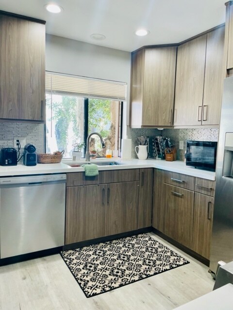 Kitchen - 1002 30th St