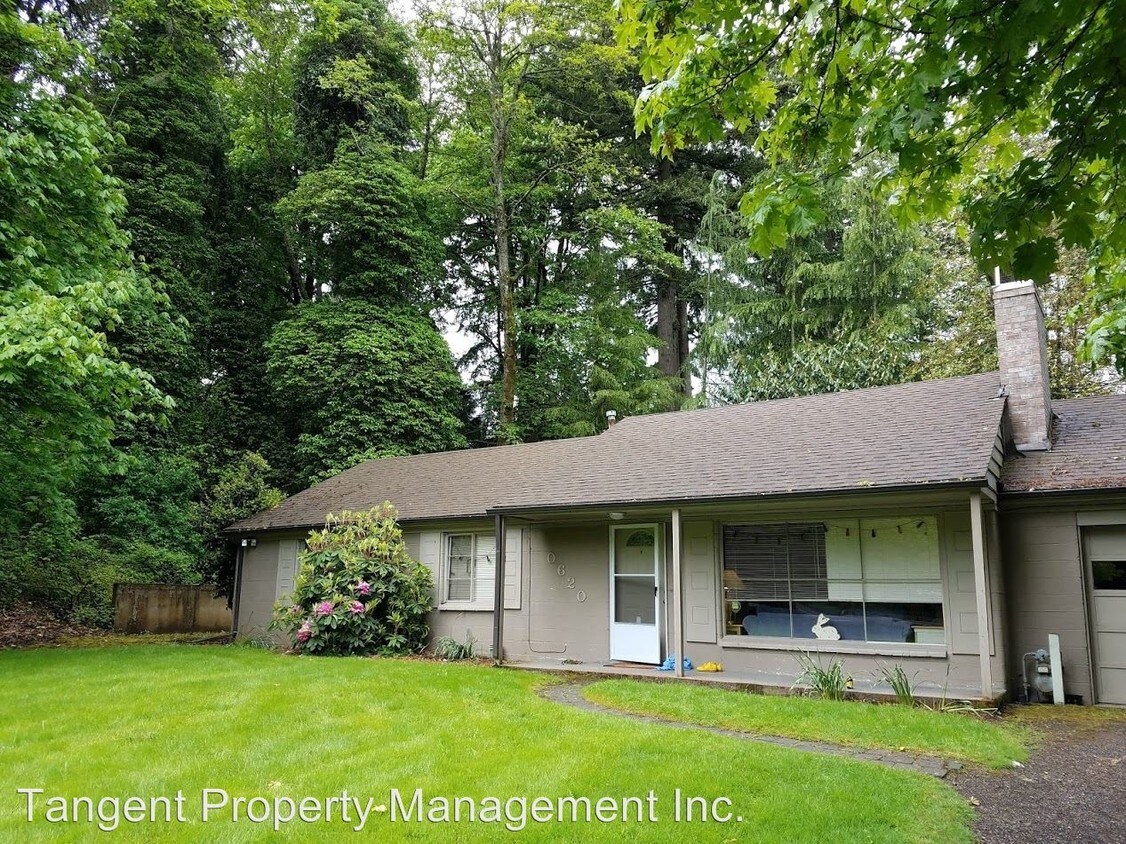 Building Photo - 620 SW Palatine Hill Rd