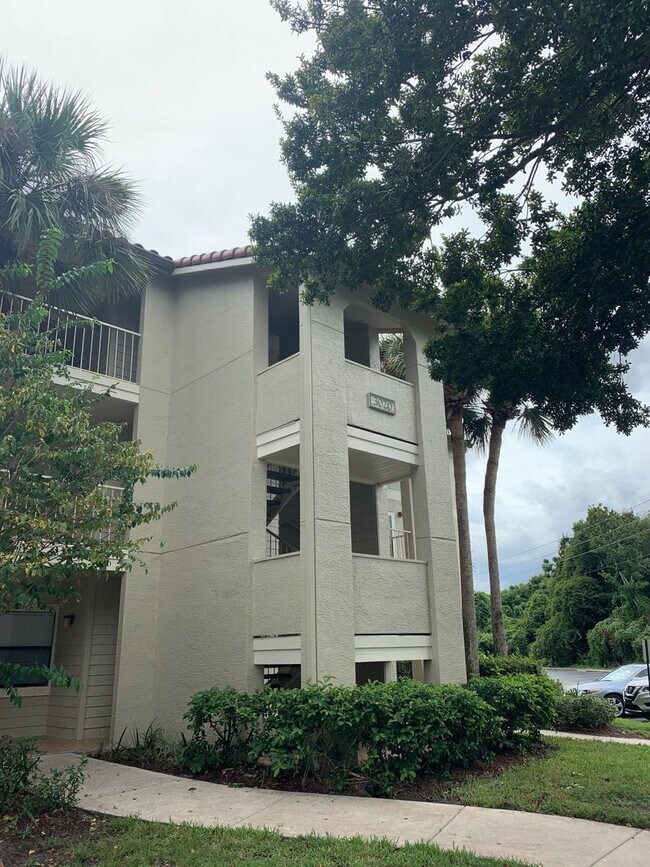 Foto del edificio - 3020 Parkway Blvd., unit 304, Celebration,...