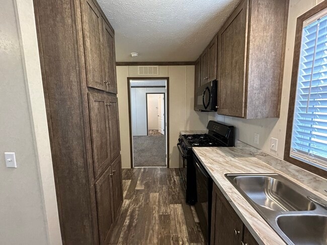 Building Photo - 253 New Mexico