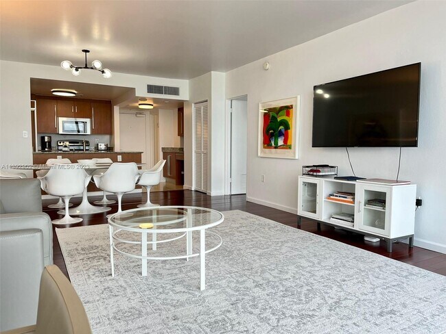 Building Photo - 10275 Collins Ave