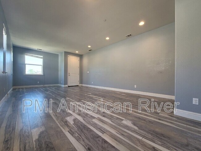 Building Photo - 10456 Siltstone Way