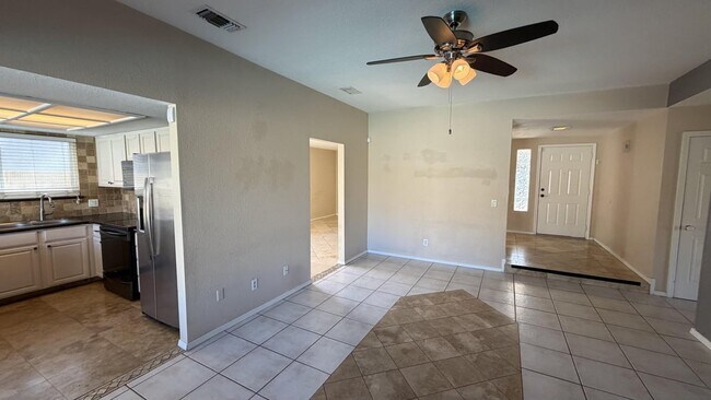 Foto del edificio - 4624 W Chicago St