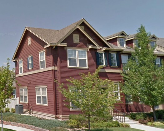 3/2.5 Conveniently Located End Unit Townhouse - 615 Casper Dr