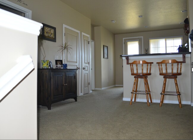 Building Photo - 3118 W Bald Mountain Dr