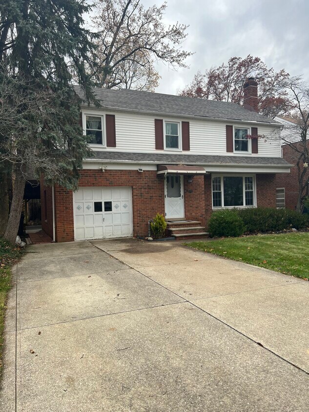 Foto principal - 1264 Brainard Rd