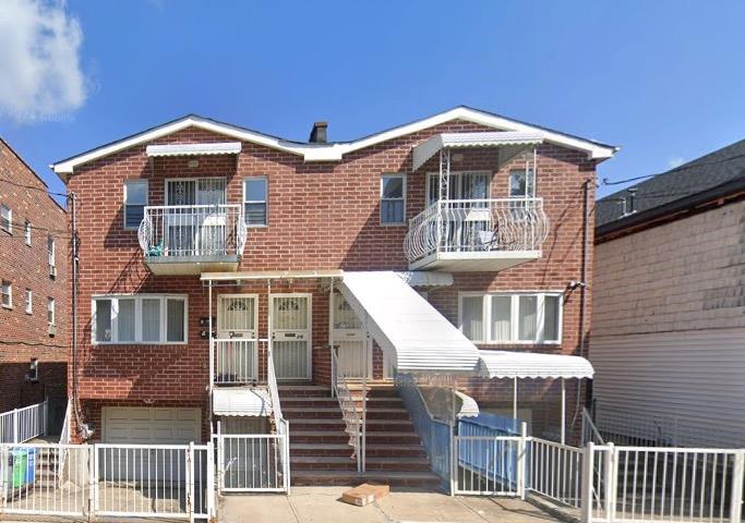 Foto principal - 66-15 52nd Ave