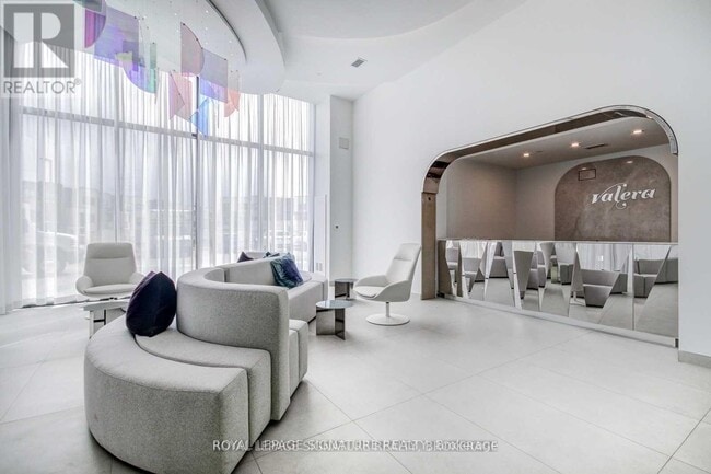 Photo du bâtiment - 3200 Dakota Cmn