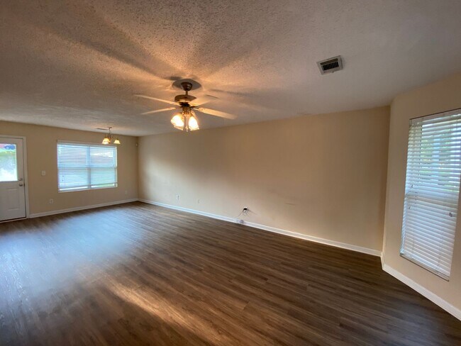 Photo - BRIDGEWATER HOME! PRE-LEASING FOR AUGUST 2...