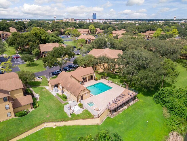 Foto del edificio - Beautiful 1/1 Condo in Gated Lakefront Com...