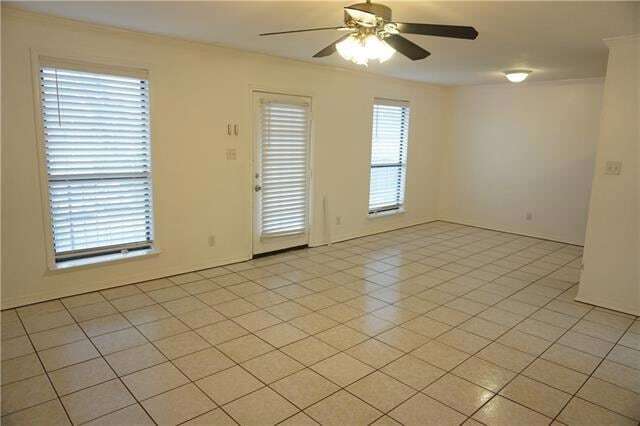 Foto del edificio - 1448 Carrollton Ave