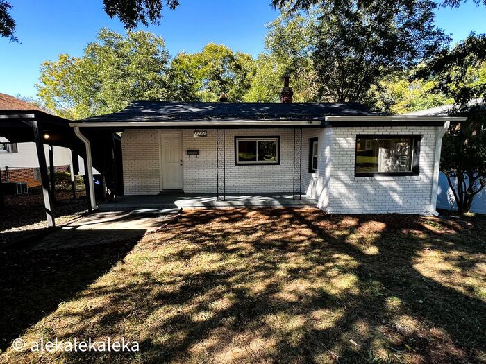 Winston Salem 2 Bedroom, 1 Bathroom Charmi...