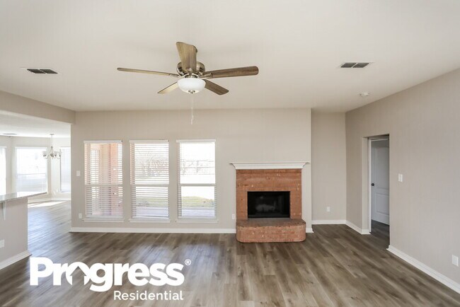 Foto del edificio - 6918 Meadow Bend Dr