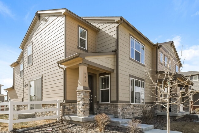 Building Photo - 849 Tarragon Rd