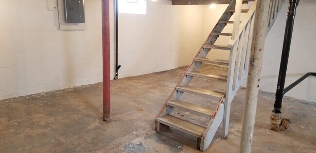 Foto del edificio - 253 Greenlawn Ave