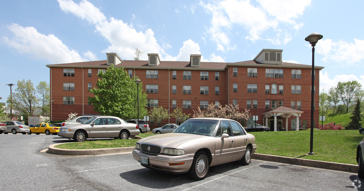 Building Photo - Belvedere Green Apartments