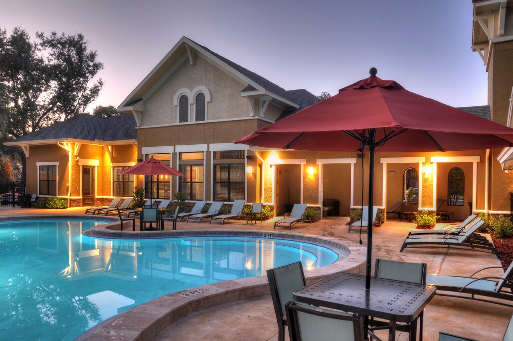 Valrico Station Apartments in Valrico, FL