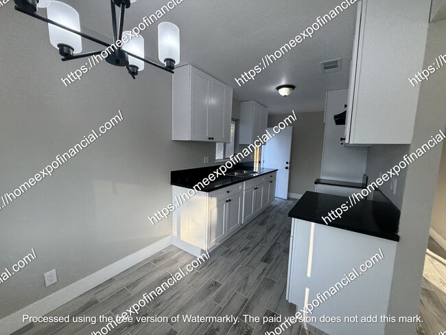 Building Photo - Nice Home For Rent