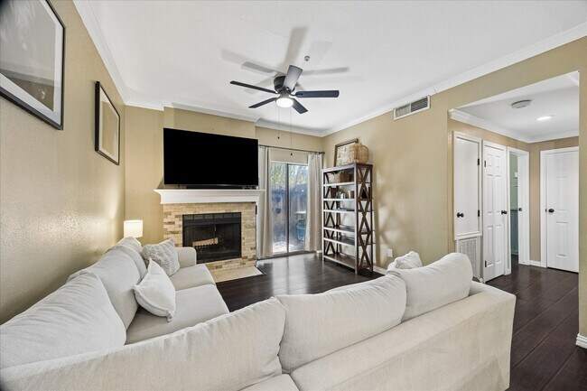 Building Photo - 7950 N Stadium Dr