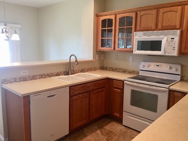 Photo - 197 Whitehaven Cir Townhome