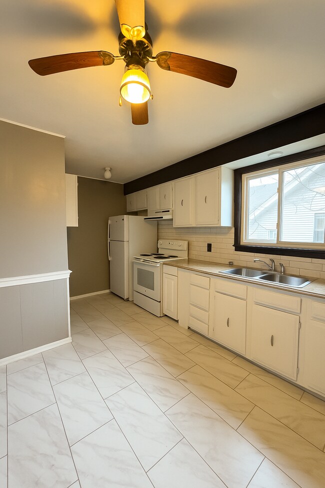 Foto del edificio - 61 Kimberly Ave