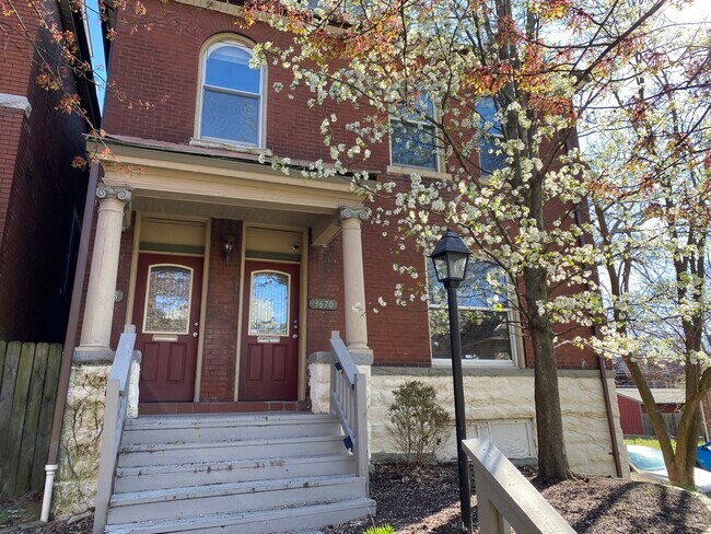 Building Photo - 3668 Cleveland Ave