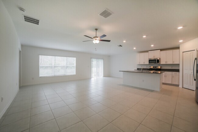 Foto del edificio - 4206 84th Ct E