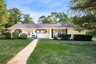 Building Photo - 990 Kramer Ave