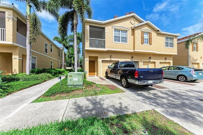 Foto del edificio - 3821 Parkridge Cir