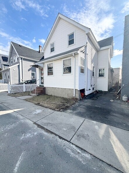 Photo - 3 Hadley Ct House