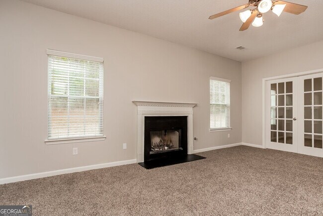 Building Photo - 570 Tuscan Cove