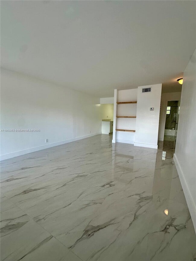 Foto del edificio - 1831 SW 24th St