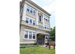 Building Photo - 3300 Jefferson Ave