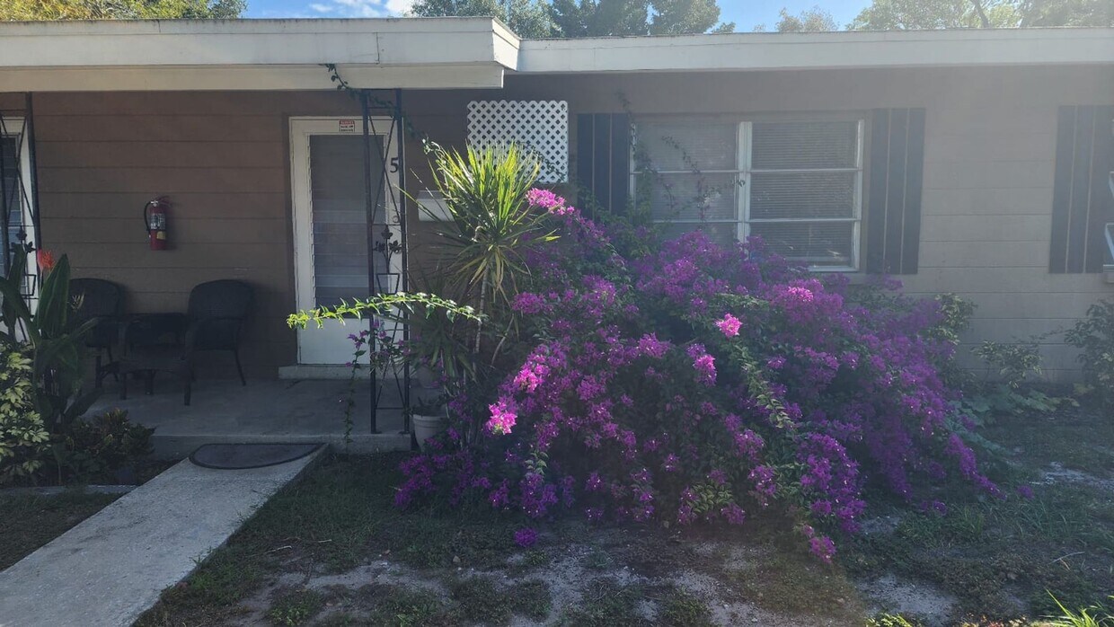 Foto principal - 7317 46th Ave N