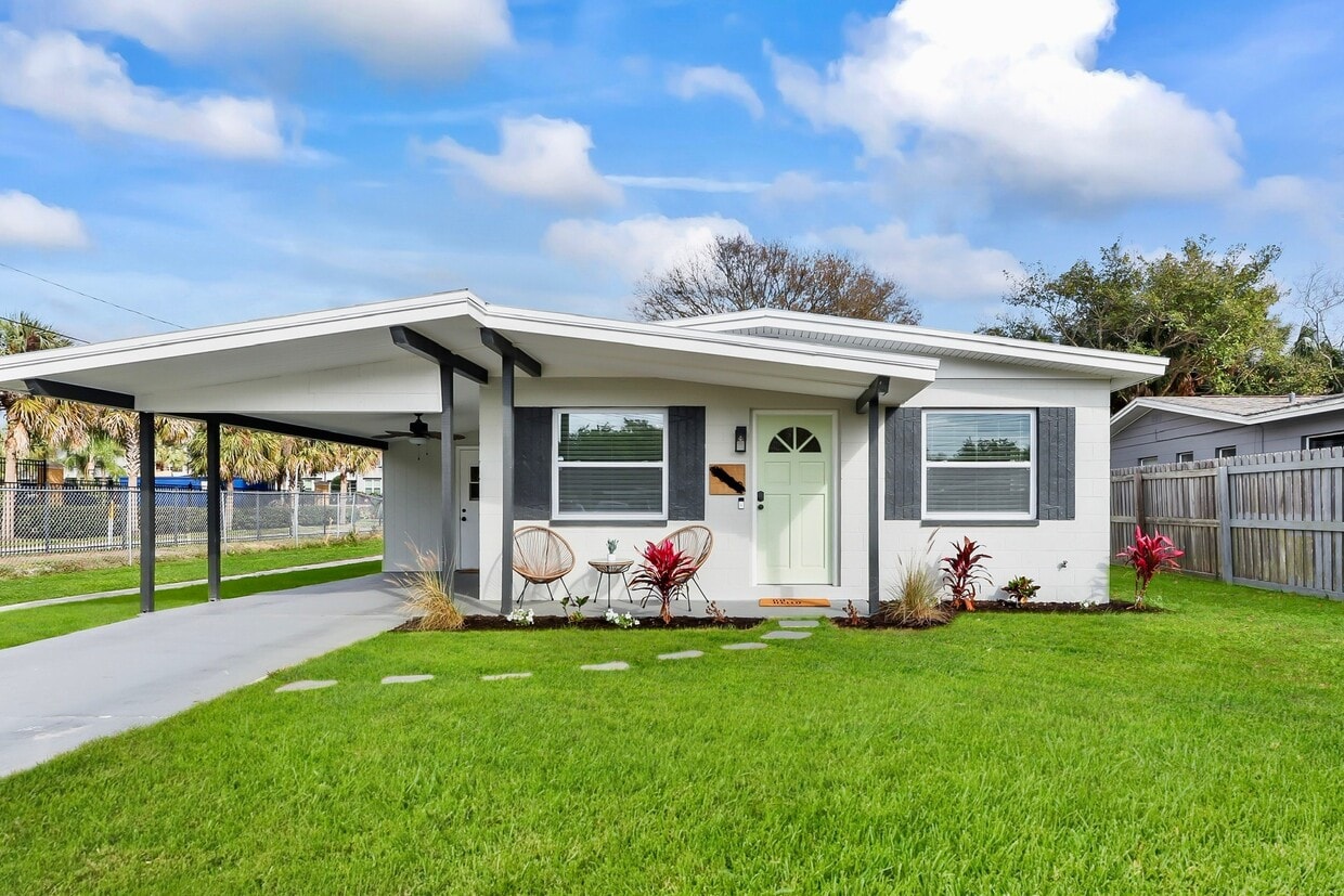 Photo - 6602 S Mascotte St (Tampa, FL)