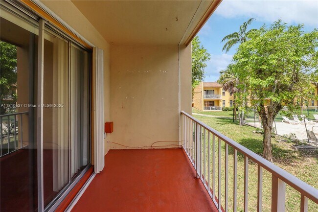 Foto del edificio - 13700 SW 62nd St
