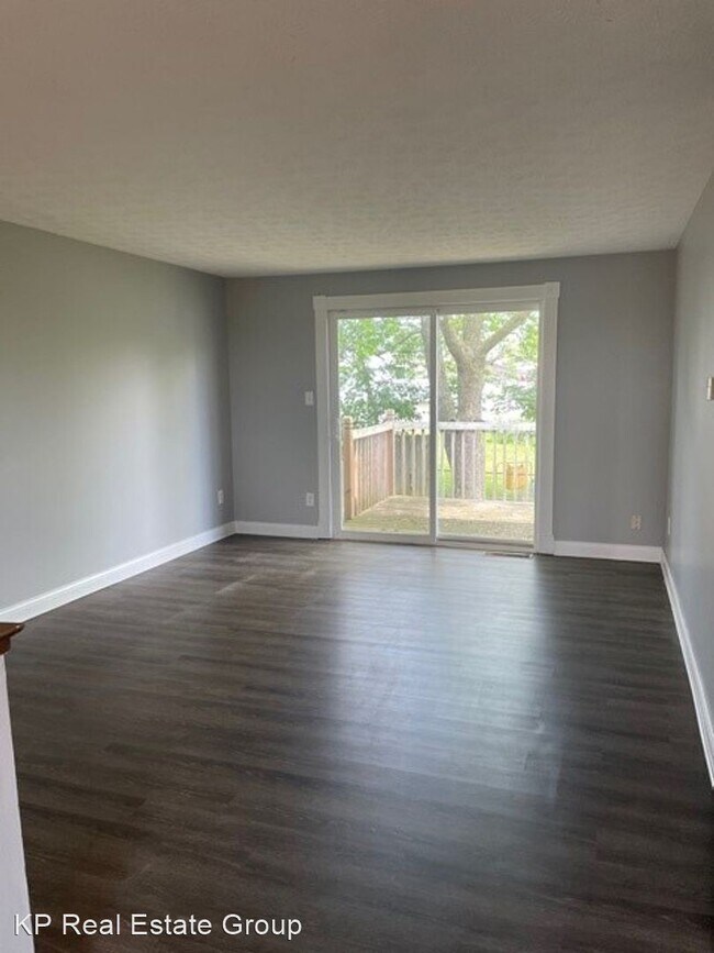 Foto del edificio - 3 br, 1 bath House - 868 Obetz Rd