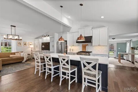 Foto del edificio - 1715 Pine Hill Dr