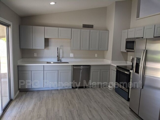 Foto del edificio - 7231 W Sierra St