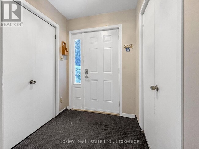 Building Photo - 22 Trafalgar Rd