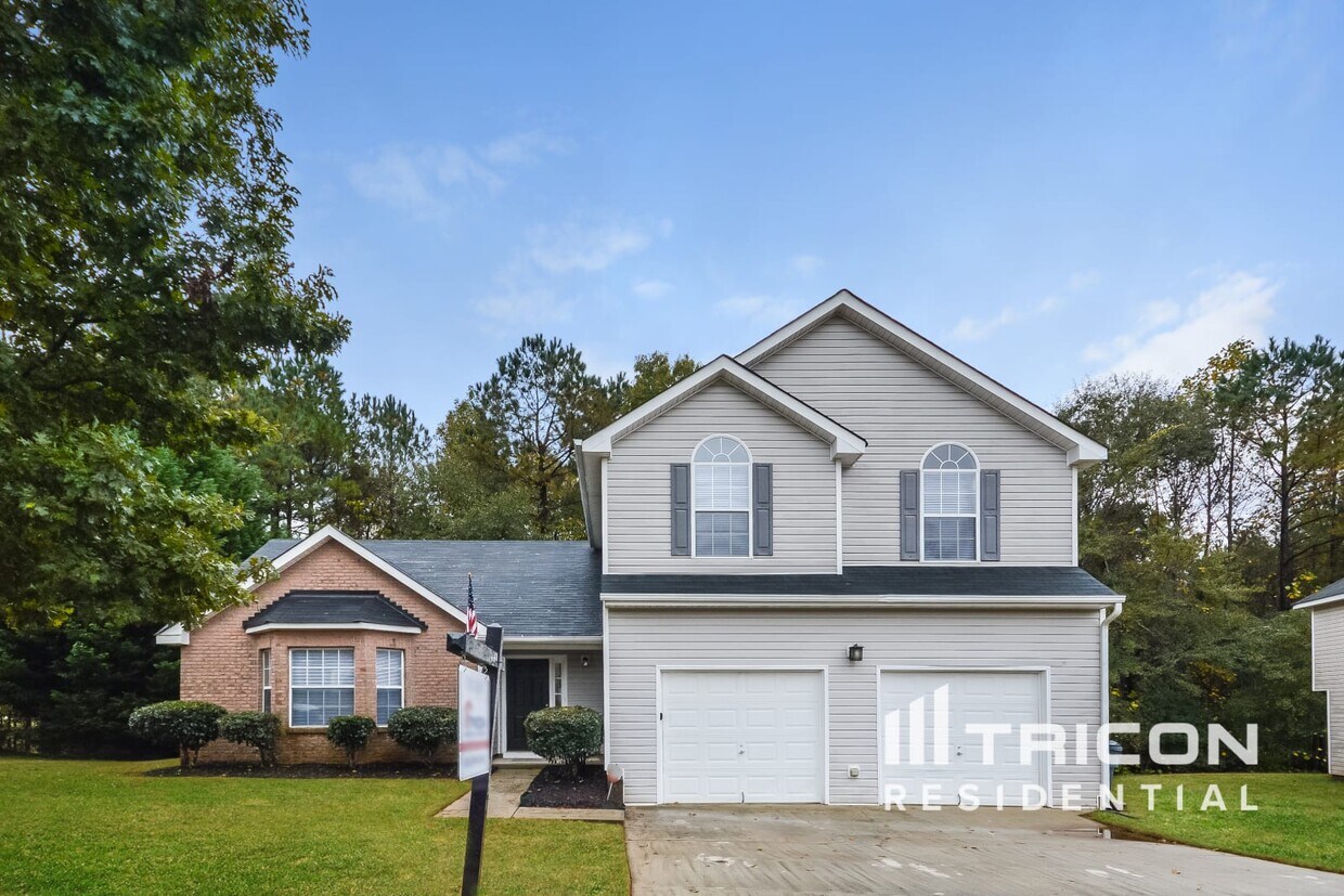 Primary Photo - 105 Titan Road Stockbridge GA