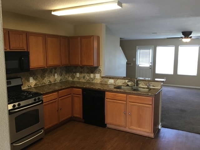 Building Photo - 15722 Youpon Valley Dr