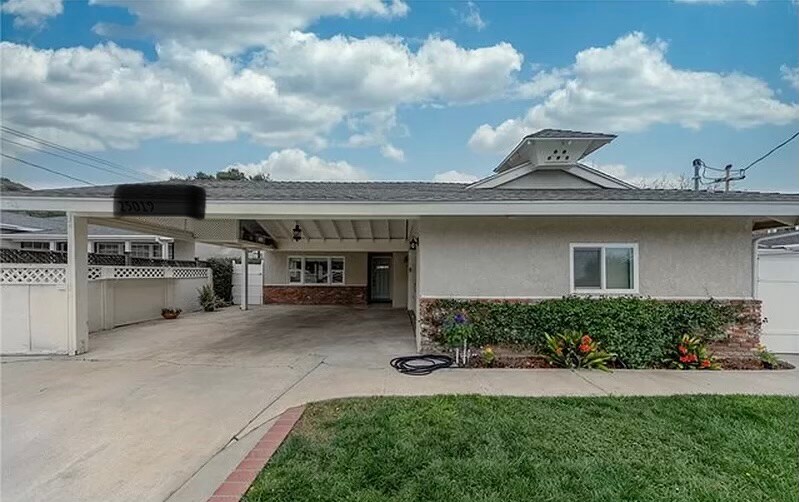Foto principal - 25019 Wheeler Rd