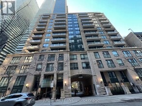 Building Photo - 35 Hayden St