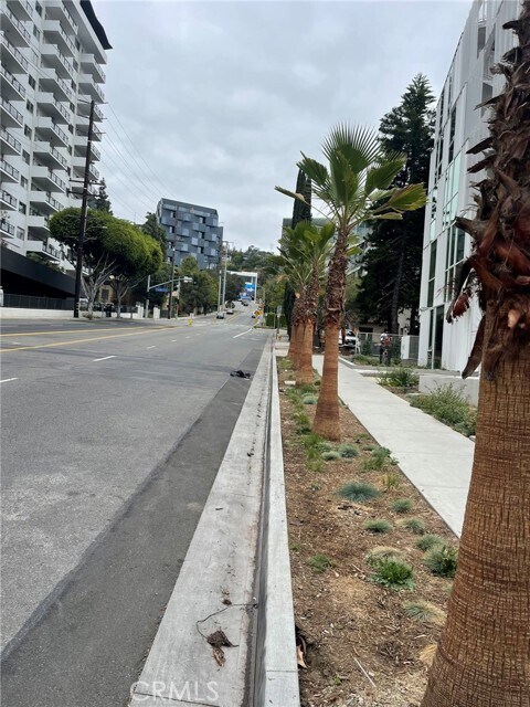 Foto del edificio - 1124 N La Cienega Blvd