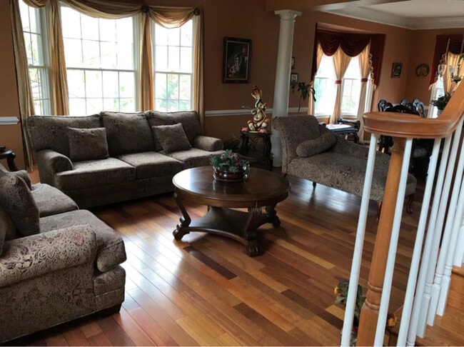 Foto del edificio - 43694 Lucketts Bridge Cir