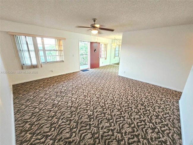 Foto del edificio - 13250 SW 7th Ct