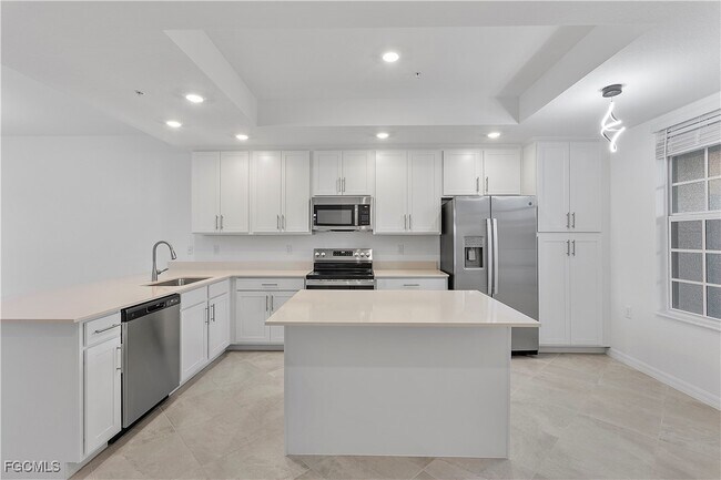 Building Photo - 15185 Bluffton Ln